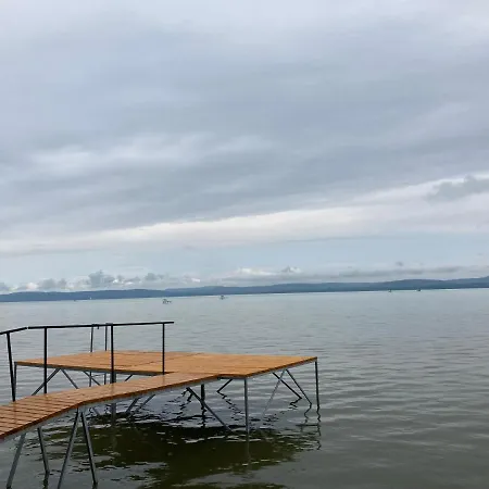 Lakeside Apartman Holiday home Balatonszarszo