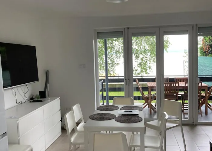 Lakeside Prázdninový dům Balatonszarszo